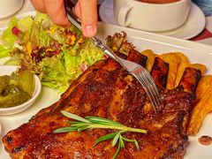 -鲨鱼美式餐厅酒吧Sharky