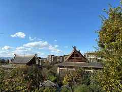 -七彩云南古滇温泉山庄