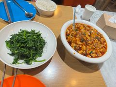 -渝信川菜 · 川味家常菜(财富购物中心店)