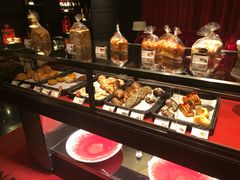 -Salon de The de Joel Robuchon(外滩18号店)