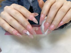 -NEW LOOK-绿麓 · 美甲美睫脱毛工作室