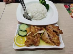 -佰搭果·广式茶餐厅(西华路店)