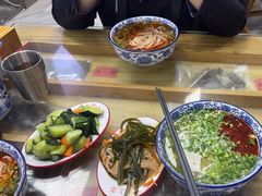 -陇上全荟兰州传统牛肉面(延吉路店)