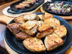 -老东镇啤酒屋海鲜加工·蒸汽海鲜·海鲜烧烤(台东店)