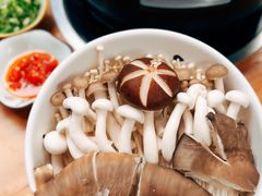 菌菇拼盘-风情丽江斑鱼火锅(孙家沟西南路80号店)