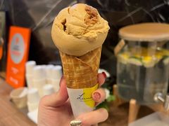 焦糖海盐饼干-LUNEURS月乐诗 冰淇淋咖啡(环贸店)