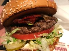 -The Habit Burger Grill 哈比特汉堡(复兴soho店)