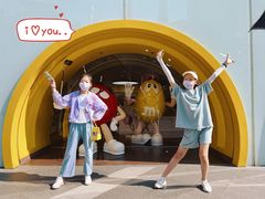 -m豆巧克力世界(上海世茂广场店)