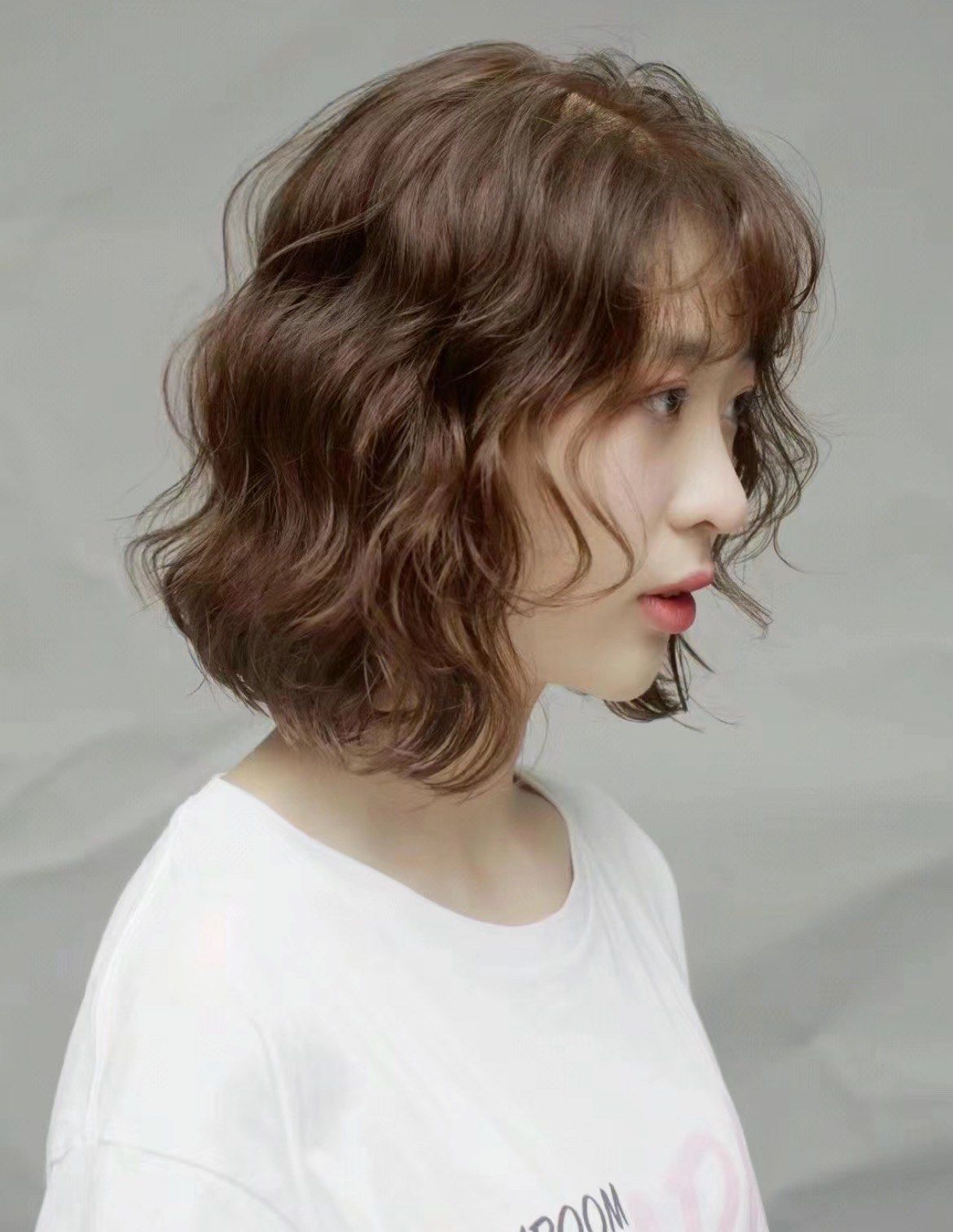 蛋蛋卷发型,甜美女孩的绝美之选🌸
亲爱的女孩们,是不是一直在