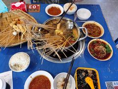 -马路边边麻辣烫(世纪金源店)