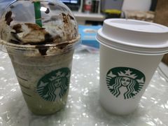 -星巴克臻选(郑州中原万达店)