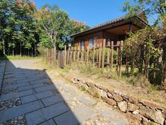 -梁子湖东篱老屋生态庄园