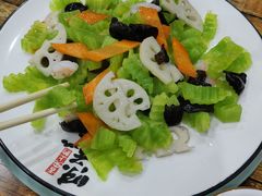 -红岩美食坊(伊春市伊春区)
