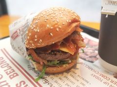 -The Habit Burger Grill 哈比特汉堡(复兴soho店)