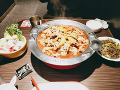牛蛙煲-胖哥俩肉蟹煲(济南世茂国际广场店)