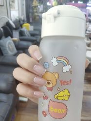 -花岐款式专研健康美甲沙龙