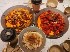 -巴厘龙虾·榜首油焖大虾(音乐学院·沿江酒馆店)