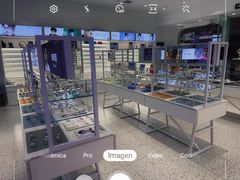 -J-Color眼镜·蔡司·依视路授权店(槐房万达广场店)