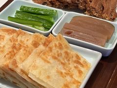 烙饼卷带鱼-北平楼·烤鸭·北京菜(牡丹园店)