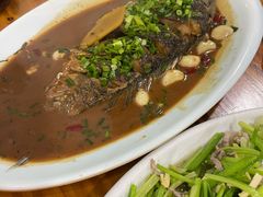 红烧鲫鱼-水根饭店