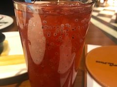 草莓吸吸-米斯特比萨(罗斯福店)