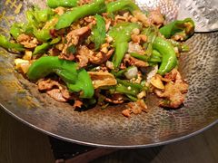 -费大厨辣椒炒肉(高铁吾悦广场店)