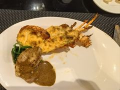 -圣丰索菲特·2 On 988 Café 自助餐厅