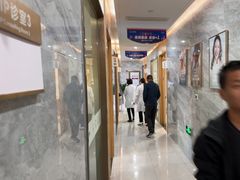 -上海仁爱医院口腔科 · 种植