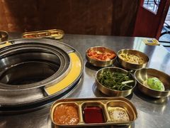 -釜山火炉·海鲜烤肉(紫藤路店)