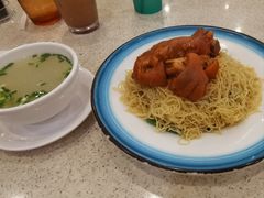 -明记港式烧腊茶餐厅(下沙店)