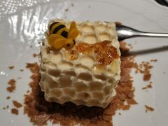 -虹潮荟·餐桌上的美食地理(太阳宫店)