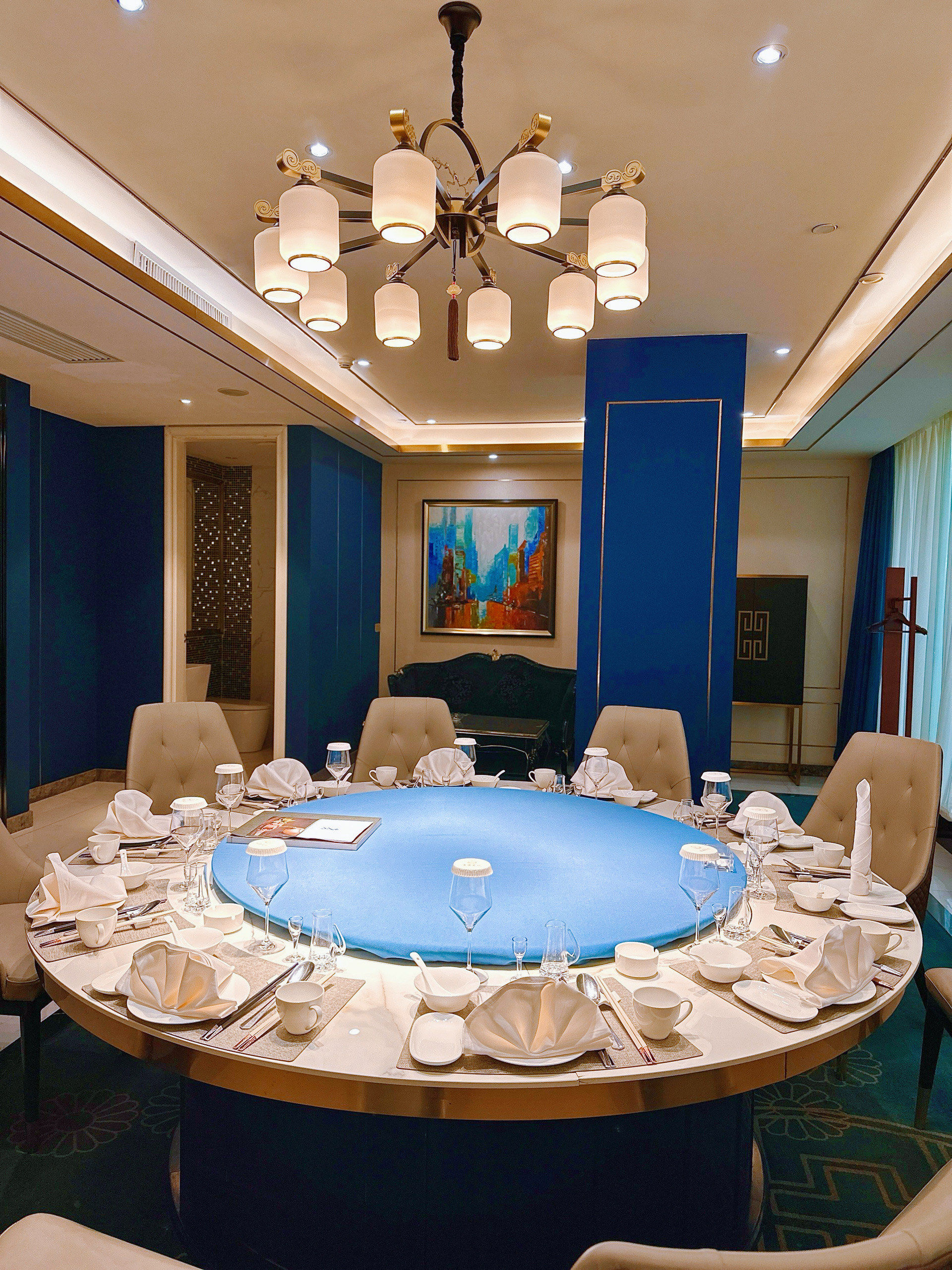 香港荣记酒楼,在咸阳也是一家很出名的粤菜餐厅了