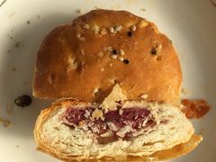 玫瑰鲜花饼-竹桥村宫廷糕点(步行街店)