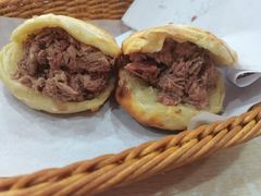 浓香驴肉火烧-闫家驴肉老店(华电一校店)