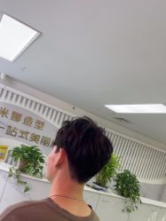 -米娜护肤造型