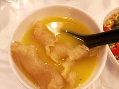 -鲜入围煮花胶鸡海鲜火锅