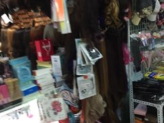 -兴旺欧韩城(上海兴旺国际服饰城店)