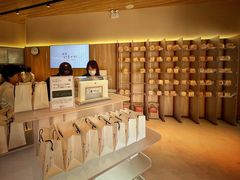 -银座仁志川·生吐司专门店(香港广场店)