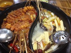 -灌县老妈砂锅串串香(万科红生活广场店)
