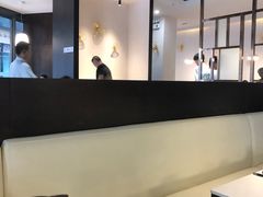 -煲王粤菜餐厅(中侨中心店)