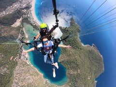 -费特希耶滑翔伞