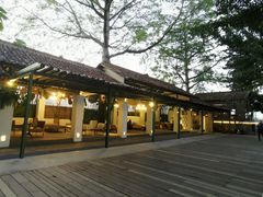 -喜洲吧·江畔老船厂·庭院餐厅(喜临院店)