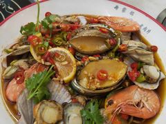 -老东镇啤酒屋海鲜加工·蒸汽海鲜·海鲜烧烤(台东店)