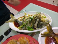 -小辣妹川味海鲜加工店(第一市场椰风巷店)