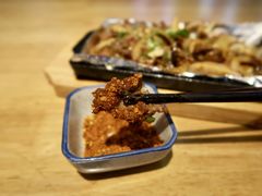 路边摊摊火烤的鲜切牛肉-贵凤凰贵州米粉(望京店)
