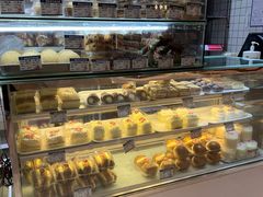 -白玉兰食品甜凤店(合生汇店)