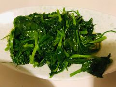 清炒豌豆尖-渝信川菜(西单店)