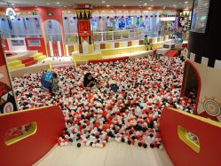 -哈尼鹿儿童乐园(长沙梅溪湖步步高店)