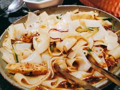 羊毛工镇凉皮-丝路金桃·新疆菜(徐汇店)