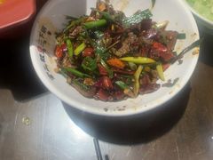 -富正毅三下锅·湘西韵味(天门山索道店)